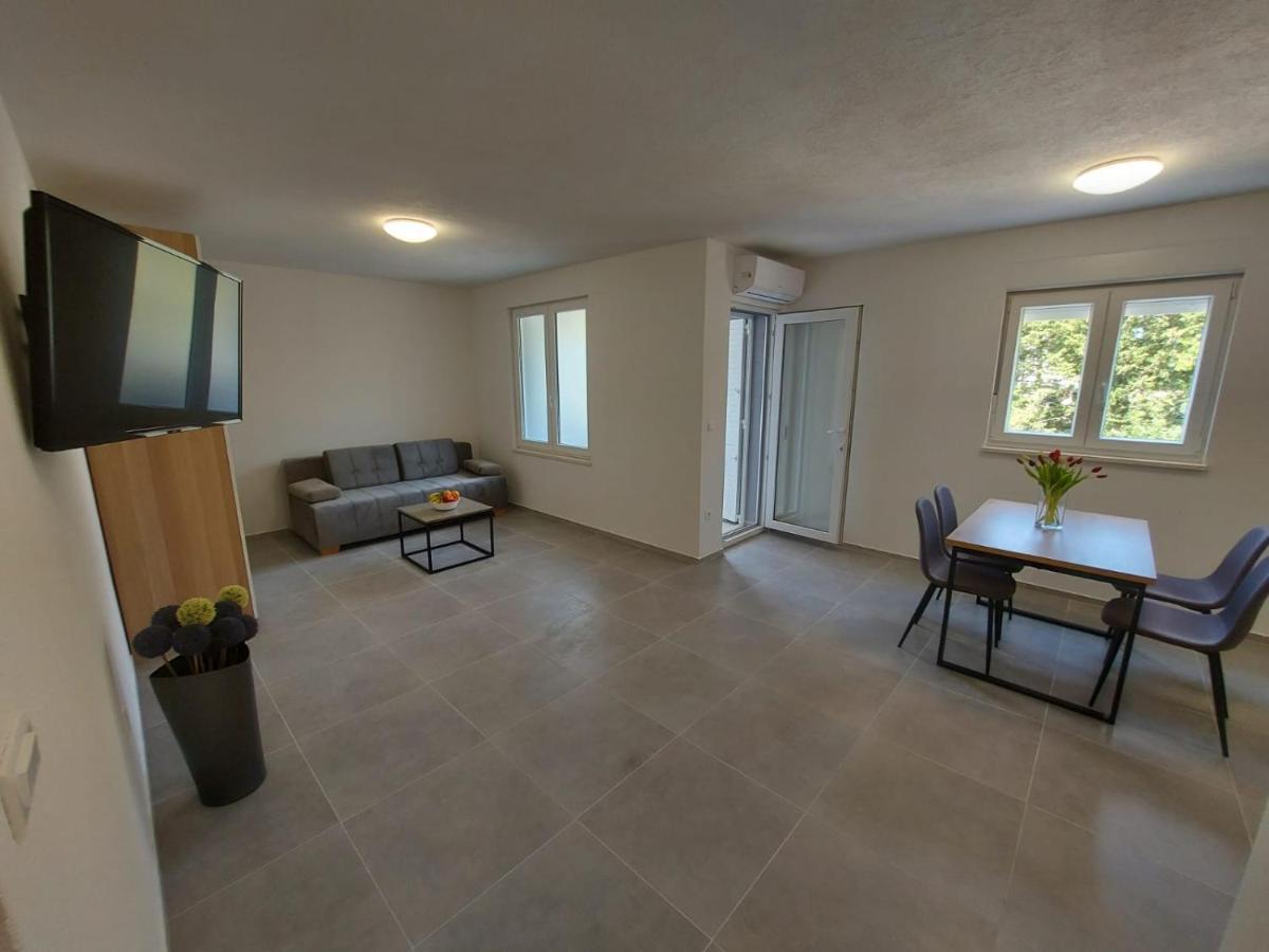 Apartments Neva Makarska Dış mekan fotoğraf